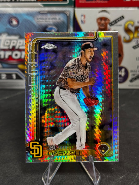2025 Topps Chrome - #186 Yu Darvish Prism Refractor