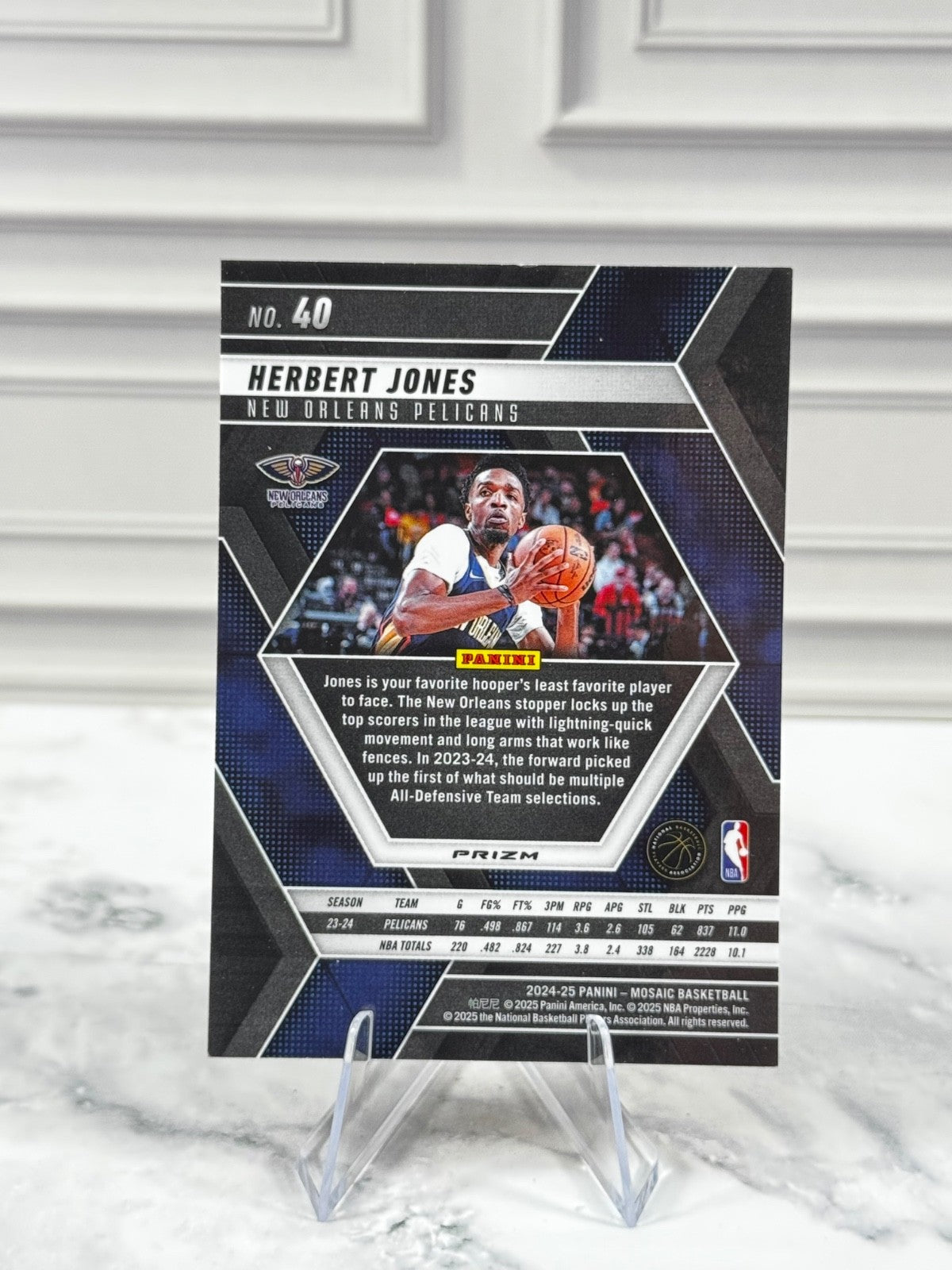 2024-25 Panini Mosaic - Herbert Jones #40 Reactive Yellow Prizm