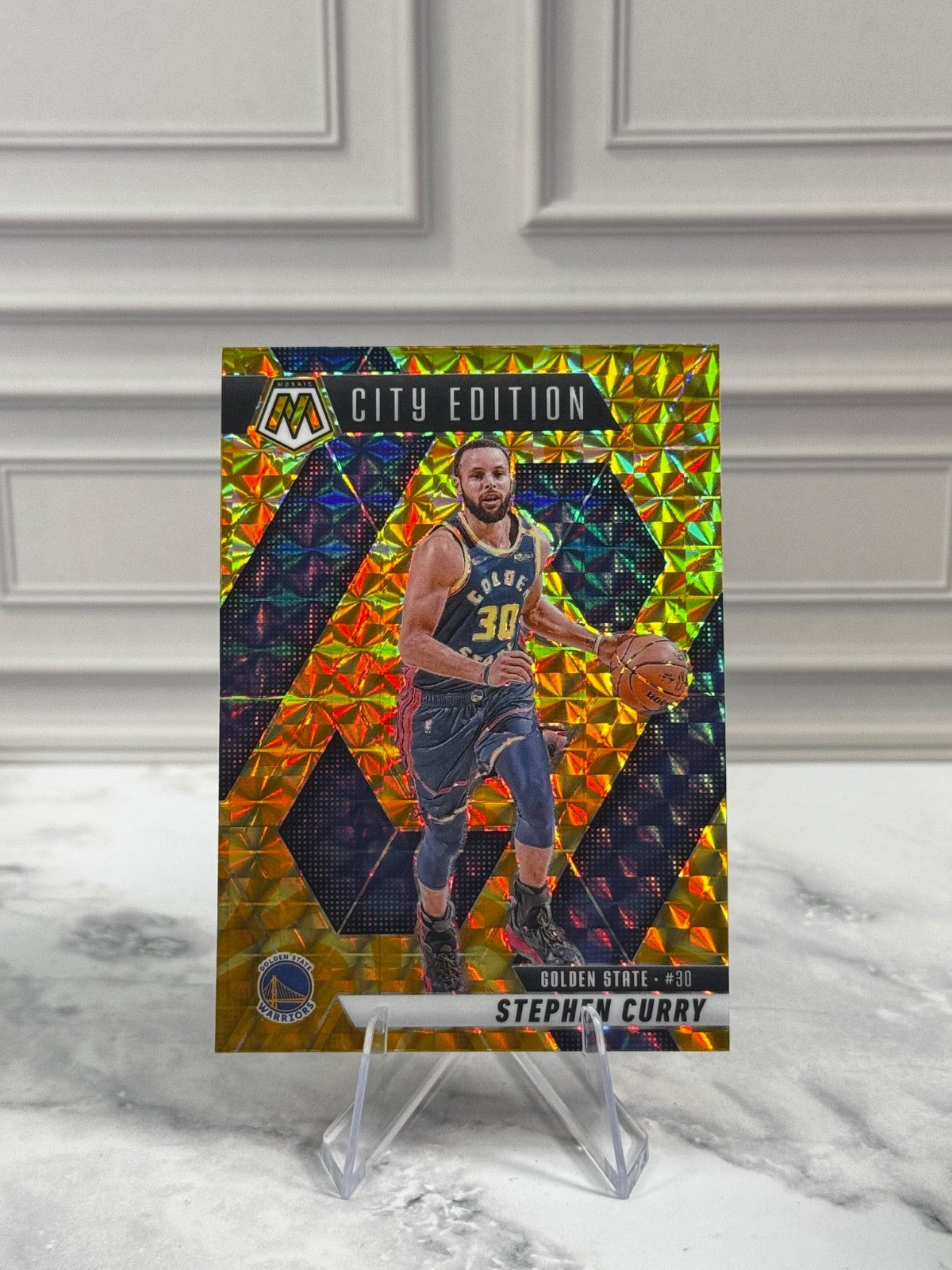 2024-25 Panini Mosaic - City Edition Stephen Curry #272 Reactive Yellow Prizm