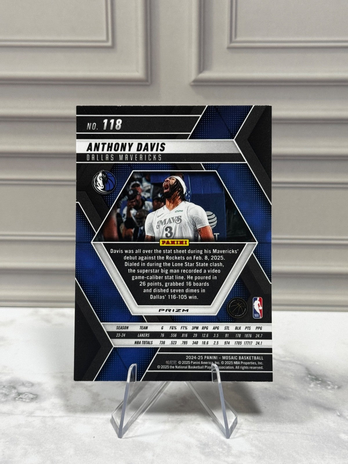 2024-25 Panini Mosaic - Anthony Davis #110 Reactive Yellow Mosaic Prizm