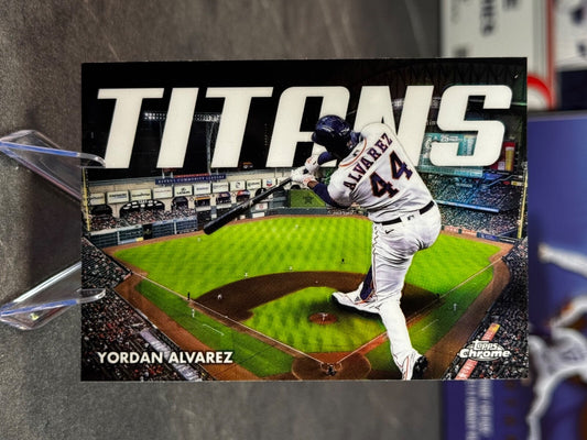 2023 Topps Chrome - Chrome Titans Yordan Alvarez #CT-9