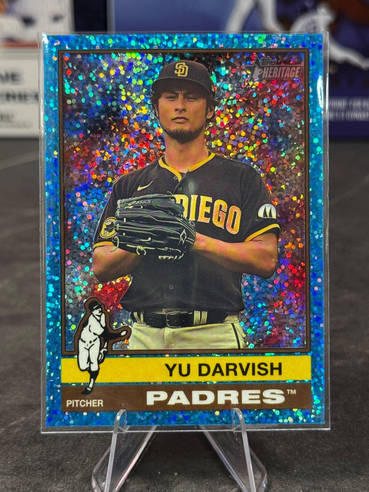 2025 Topps Heritage - Yu Darvish Blue Sparkle #93