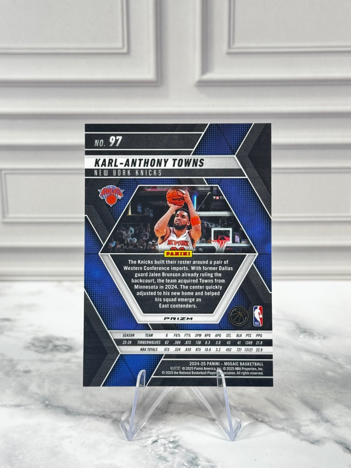 2024-25 Panini Mosaic - Karl-Anthony Towns #97 Reactive Yellow Prizm