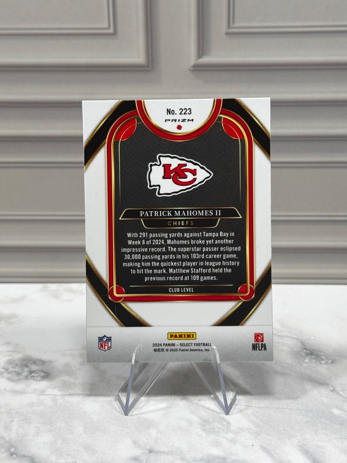 2024 Panini Select - Club Level Patrick Mahomes II #223 Red & Yellow Shock Prizm