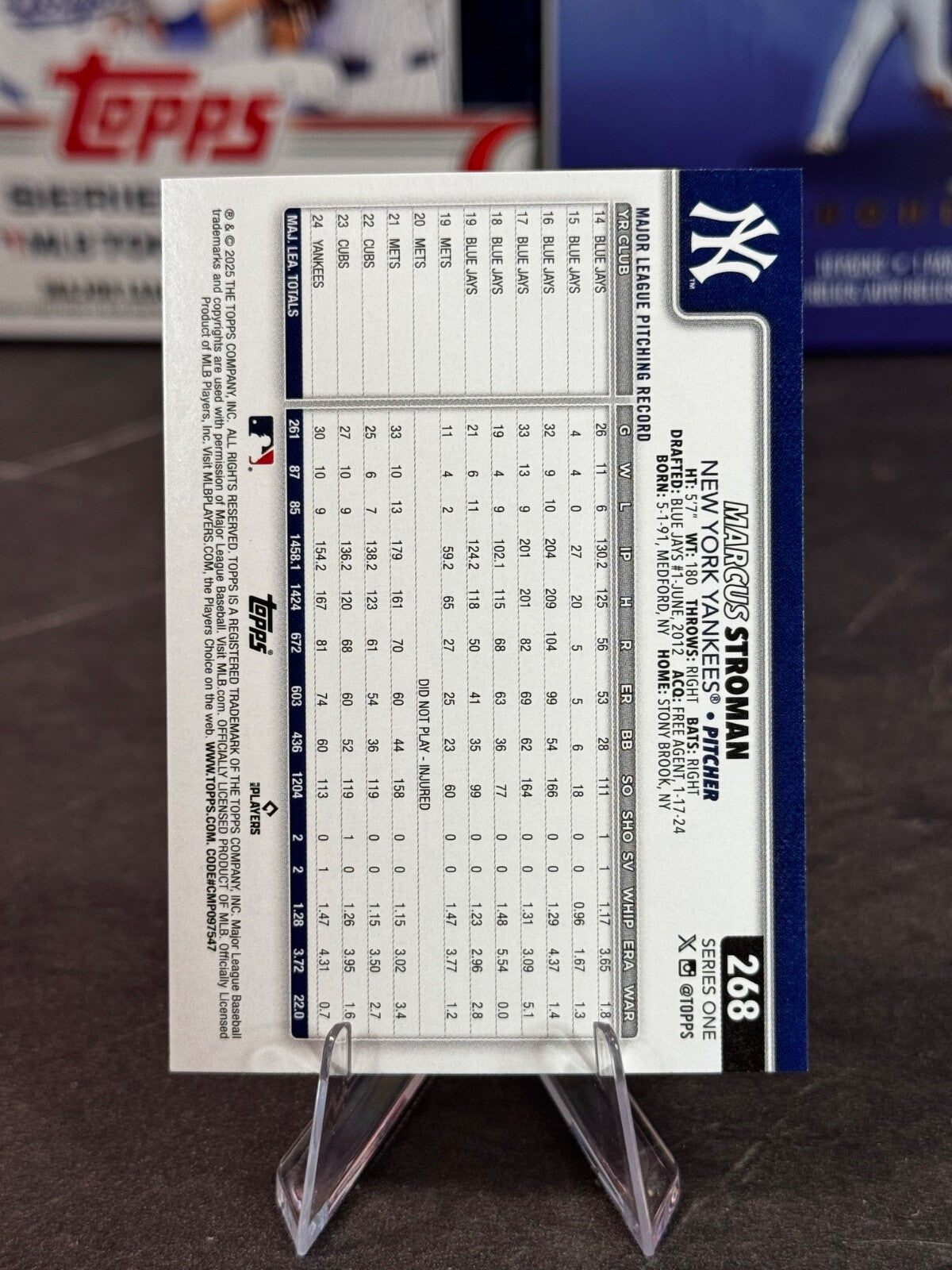 2025 Topps Series 1 - Marcus Stroman #268 Sandglitter