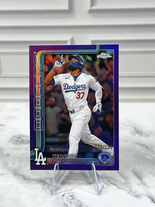 2025 Topps Chrome Baseball - Teoscar Hernandez PURPLE REFRACTOR/250 - Dodgers
