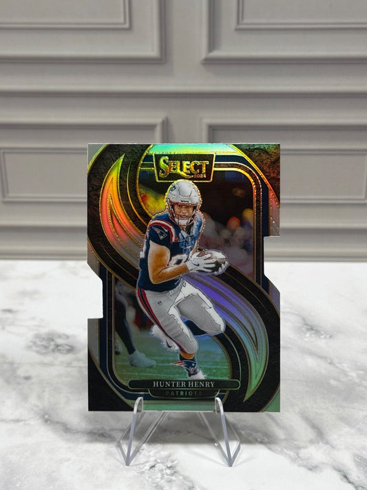 2024 Panini Select - Premier Level Hunter Henry #160 Silver Prizm Die-Cut
