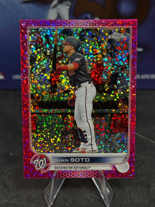 2022 Topps Chrome - Juan Soto #129 Magenta Speckle Refractor /350