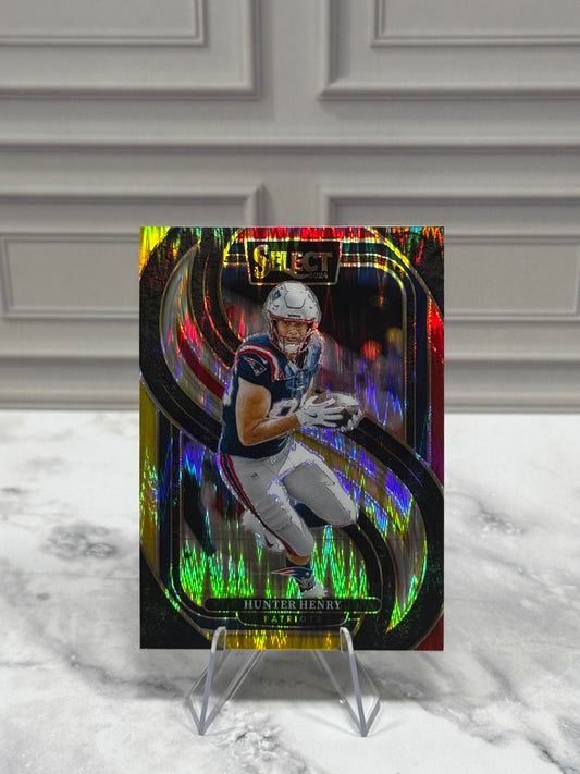 2024 Panini Select - Premier Level Hunter Henry #160 Red & Yellow Shock Prizm