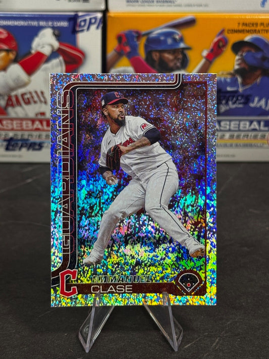 2025 Topps Series 1 - Emmanuel Clase #326 Holofoil
