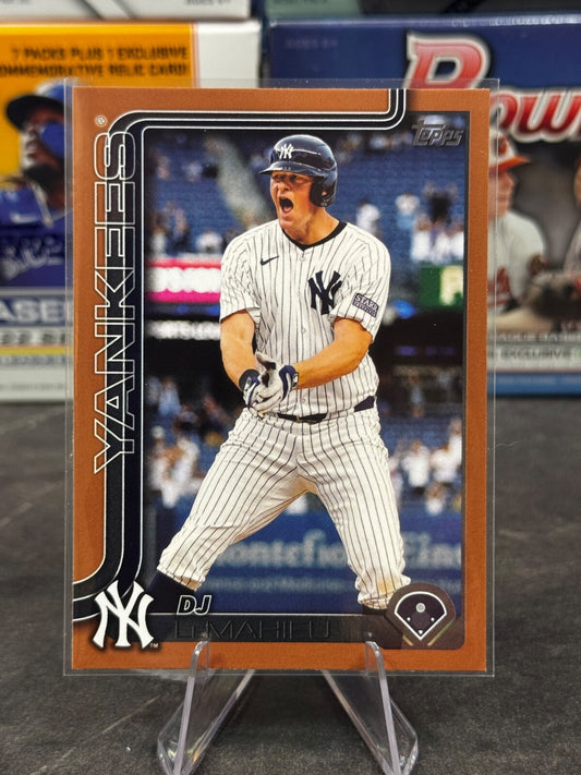 2025 Topps Series 2 - #697 DJ LeMahieu Gold /2025