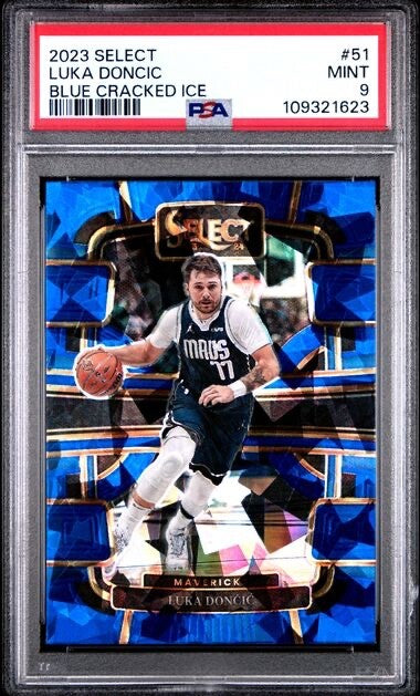2023 Panini Select #51 Luka Dončić Blue Cracked Ice PSA 9 MINT