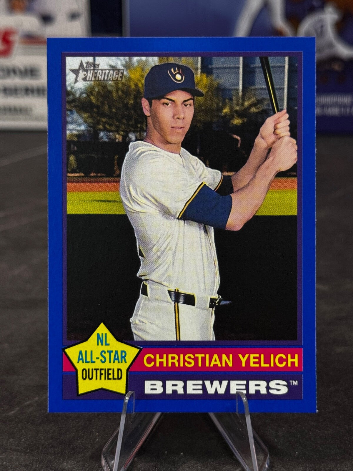 2025 Topps Heritage - Christian Yelich Blue Border #10