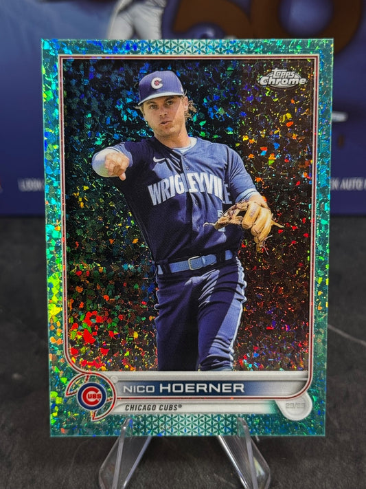 2022 Topps Chrome - Nico Hoerner #111 Aqua Mini-Diamond Refractor /199