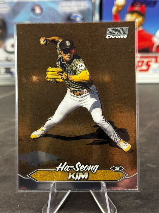 2024 Topps Stadium Club - Ha-Seong Kim #204 Chrome