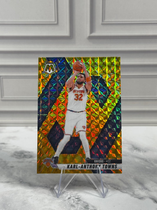 2024-25 Panini Mosaic - Karl-Anthony Towns #97 Reactive Yellow Prizm