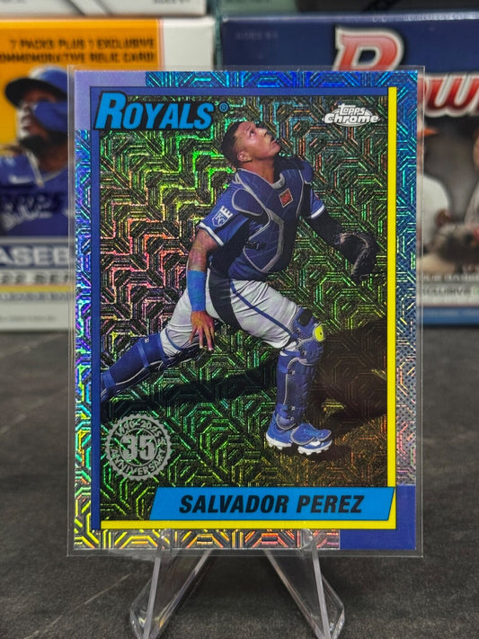 2025 Topps Series 2 - Mojo Refractor #T90C-121 SALVADOR PEREZ ROYALS